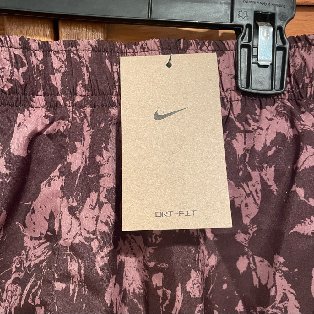 Nike Dri-Fit Women’s Lined Tempo Brown Athletic Running Shorts Sz M NWT - Picture 4 of 6
